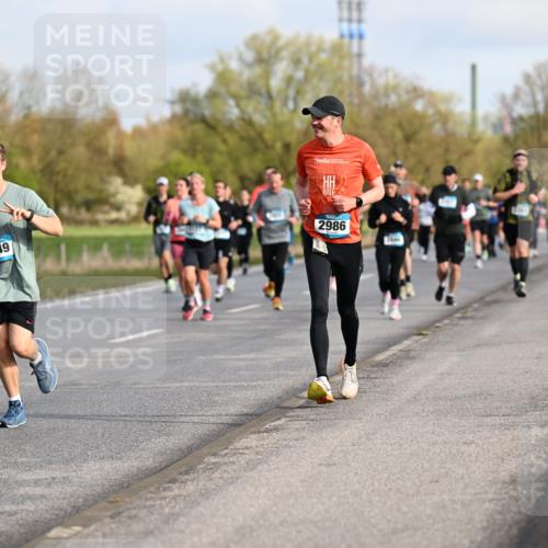 12.04.2026 - 45. Internationalen Wilhelmsburger Insellauf Dr. Thomas Lammeyer http://msf.ph/oto/9433846 12.04.2026 09:19:24 Laufen 3849, 2986 meine-sportfotos.de
