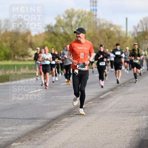 12.04.2026 - 45. Internationalen Wilhelmsburger Insellauf Dr. Thomas Lammeyer http://msf.ph/oto/9433850 12.04.2026 09:19:25 Laufen 3849, 2986 meine-sportfotos.de