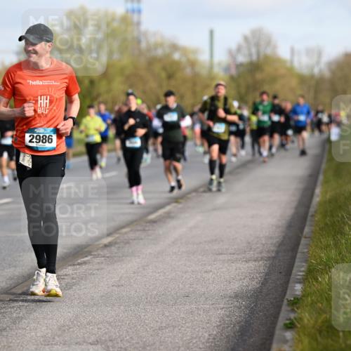 12.04.2026 - 45. Internationalen Wilhelmsburger Insellauf Dr. Thomas Lammeyer http://msf.ph/oto/9433857 12.04.2026 09:19:26 Laufen 30, 2986 meine-sportfotos.de