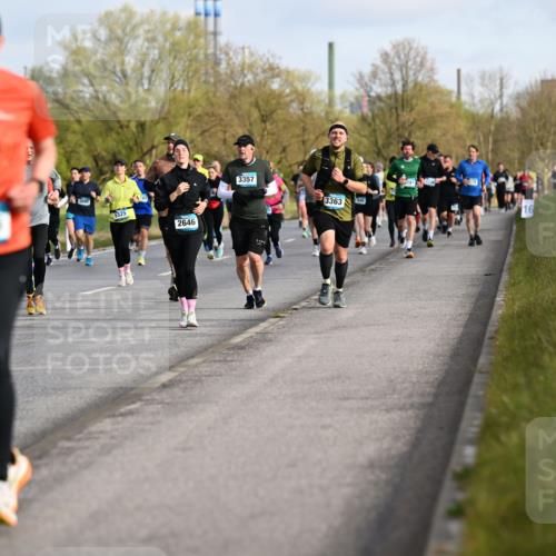 12.04.2026 - 45. Internationalen Wilhelmsburger Insellauf Dr. Thomas Lammeyer http://msf.ph/oto/9433861 12.04.2026 09:19:27 Laufen 2122, 2986, 3357, 3363, 5325, 2646 meine-sportfotos.de
