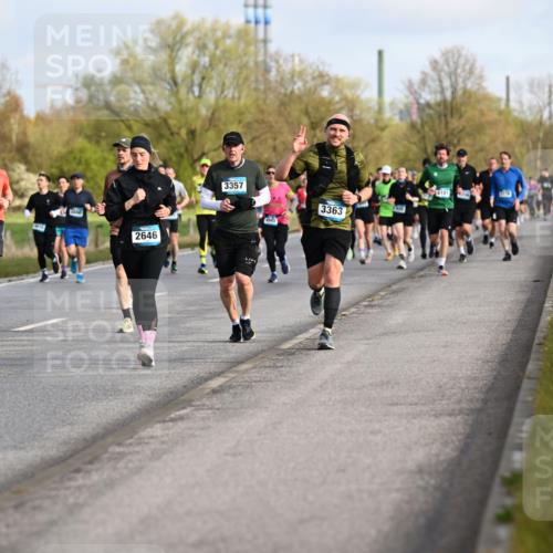 12.04.2026 - 45. Internationalen Wilhelmsburger Insellauf Dr. Thomas Lammeyer http://msf.ph/oto/9433873 12.04.2026 09:19:29 Laufen 3741, 2855, 4416, 3357, 2646, 3363, 4181 meine-sportfotos.de