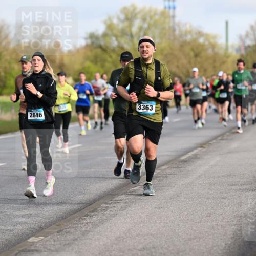 12.04.2026 - 45. Internationalen Wilhelmsburger Insellauf Dr. Thomas Lammeyer http://msf.ph/oto/9433885 12.04.2026 09:19:31 Laufen 2855, 3363, 2646 meine-sportfotos.de