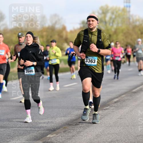 12.04.2026 - 45. Internationalen Wilhelmsburger Insellauf Dr. Thomas Lammeyer http://msf.ph/oto/9433891 12.04.2026 09:19:32 Laufen 2855, 2646, 3363 meine-sportfotos.de