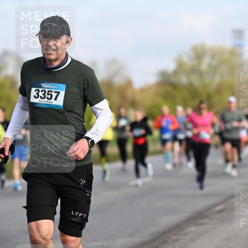 12.04.2026 - 45. Internationalen Wilhelmsburger Insellauf Dr. Thomas Lammeyer http://msf.ph/oto/9433909 12.04.2026 09:19:35 Laufen 3357 meine-sportfotos.de