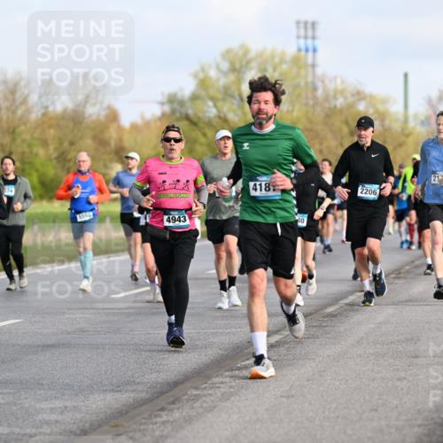 12.04.2026 - 45. Internationalen Wilhelmsburger Insellauf Dr. Thomas Lammeyer http://msf.ph/oto/9433924 12.04.2026 09:19:38 Laufen 2921, 5726, 574, 5598, 418, 4943, 80, 2206, 21 meine-sportfotos.de