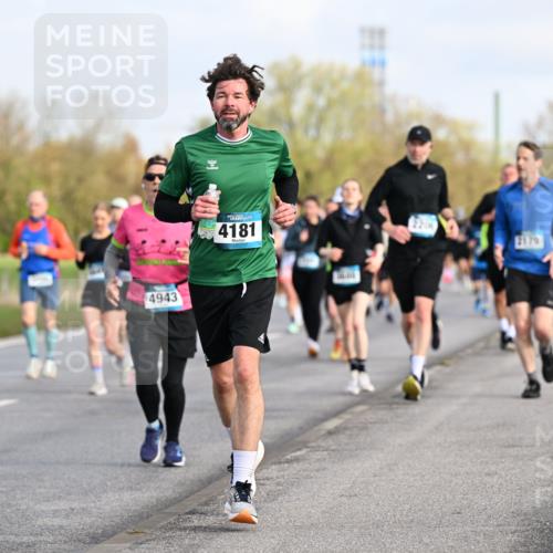 12.04.2026 - 45. Internationalen Wilhelmsburger Insellauf Dr. Thomas Lammeyer http://msf.ph/oto/9433930 12.04.2026 09:19:39 Laufen 4943, 4181 meine-sportfotos.de