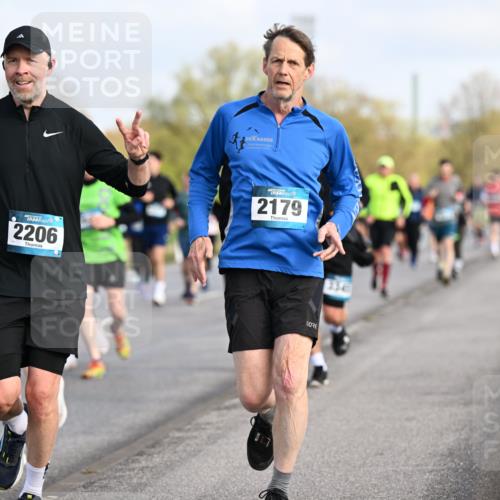 12.04.2026 - 45. Internationalen Wilhelmsburger Insellauf Dr. Thomas Lammeyer http://msf.ph/oto/9433956 12.04.2026 09:19:43 Laufen 2206, 2179, 3347 meine-sportfotos.de