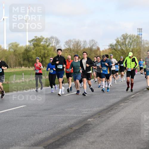 12.04.2026 - 45. Internationalen Wilhelmsburger Insellauf Dr. Thomas Lammeyer http://msf.ph/oto/9433983 12.04.2026 09:19:48 Laufen 2088, 3568, 26, 3399, 4157, 528, 5039, 593 meine-sportfotos.de
