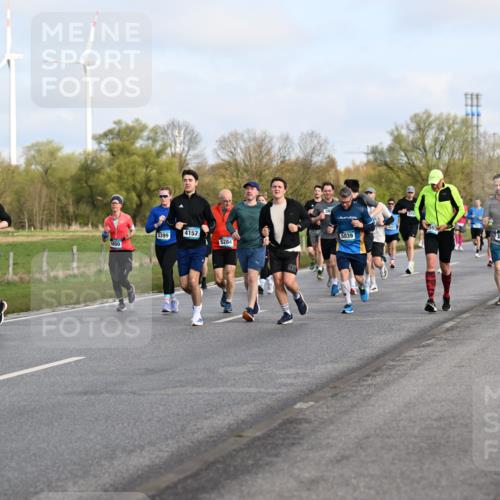12.04.2026 - 45. Internationalen Wilhelmsburger Insellauf Dr. Thomas Lammeyer http://msf.ph/oto/9433984 12.04.2026 09:19:48 Laufen 3568, 2706, 4157, 3399, 5650, 5284, 92, 4482, 5039, 573, 59, 3695, 5563 meine-sportfotos.de