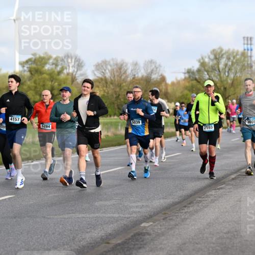 12.04.2026 - 45. Internationalen Wilhelmsburger Insellauf Dr. Thomas Lammeyer http://msf.ph/oto/9433992 12.04.2026 09:19:50 Laufen 5650, 3399, 4157, 5284, 92, 5039, 3695, 2593 meine-sportfotos.de