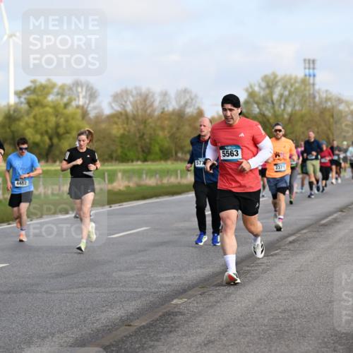 12.04.2026 - 45. Internationalen Wilhelmsburger Insellauf Dr. Thomas Lammeyer http://msf.ph/oto/9434025 12.04.2026 09:19:56 Laufen 3722, 5732, 4482, 5563, 577, 2371 meine-sportfotos.de