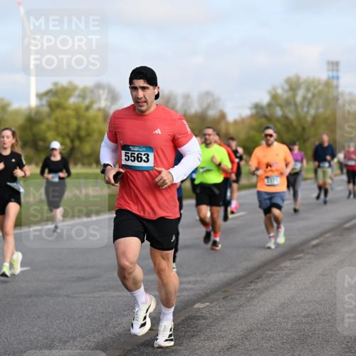 12.04.2026 - 45. Internationalen Wilhelmsburger Insellauf Dr. Thomas Lammeyer http://msf.ph/oto/9434034 12.04.2026 09:19:57 Laufen 443, 5563 meine-sportfotos.de