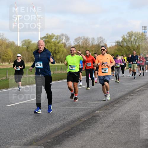 12.04.2026 - 45. Internationalen Wilhelmsburger Insellauf Dr. Thomas Lammeyer http://msf.ph/oto/9434042 12.04.2026 09:19:59 Laufen 66, 3007, 5771, 2194, 5268, 2371 meine-sportfotos.de