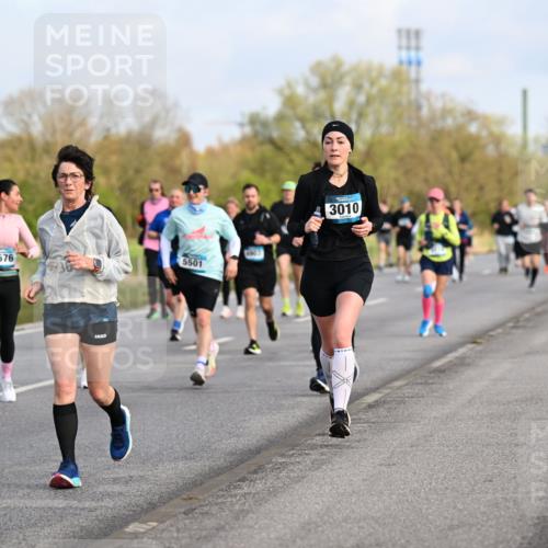 12.04.2026 - 45. Internationalen Wilhelmsburger Insellauf Dr. Thomas Lammeyer http://msf.ph/oto/9434100 12.04.2026 09:20:09 Laufen 279, 5576, 5501, 3010 meine-sportfotos.de