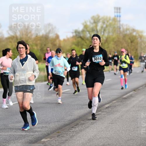 12.04.2026 - 45. Internationalen Wilhelmsburger Insellauf Dr. Thomas Lammeyer http://msf.ph/oto/9434101 12.04.2026 09:20:09 Laufen 279, 3576, 367, 5501, 3010 meine-sportfotos.de