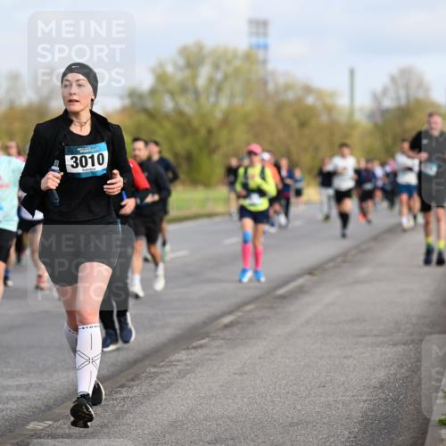 12.04.2026 - 45. Internationalen Wilhelmsburger Insellauf Dr. Thomas Lammeyer http://msf.ph/oto/9434108 12.04.2026 09:20:10 Laufen 5490, 5501, 3010 meine-sportfotos.de