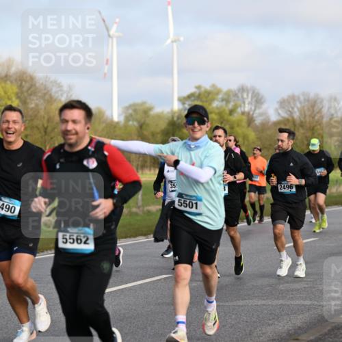 12.04.2026 - 45. Internationalen Wilhelmsburger Insellauf Dr. Thomas Lammeyer http://msf.ph/oto/9434123 12.04.2026 09:20:13 Laufen 4928, 5490, 5562, 5501, 2496, 846, 4088, 3118 meine-sportfotos.de