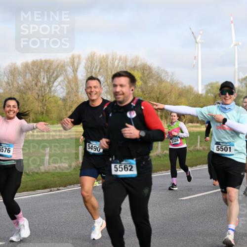 12.04.2026 - 45. Internationalen Wilhelmsburger Insellauf Dr. Thomas Lammeyer http://msf.ph/oto/9434126 12.04.2026 09:20:14 Laufen 2795, 5576, 5490, 5562, 3326, 5501, 903, 2496 meine-sportfotos.de