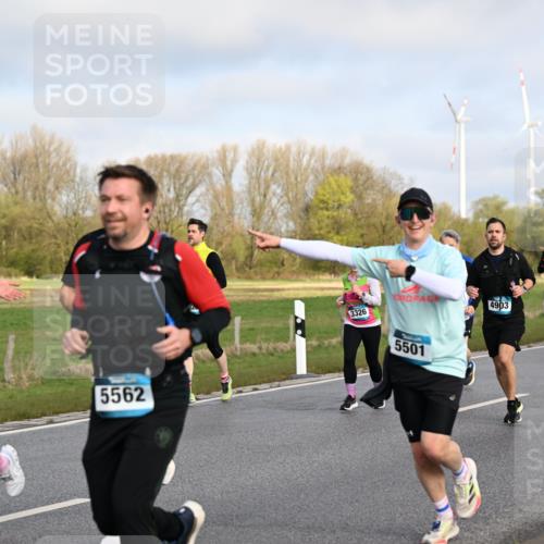 12.04.2026 - 45. Internationalen Wilhelmsburger Insellauf Dr. Thomas Lammeyer http://msf.ph/oto/9434130 12.04.2026 09:20:14 Laufen 576, 5562, 3326, 4903, 2496, 5501, 2846 meine-sportfotos.de