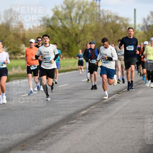 12.04.2026 - 45. Internationalen Wilhelmsburger Insellauf Dr. Thomas Lammeyer http://msf.ph/oto/9434144 12.04.2026 09:20:18 Laufen 4336, 4689, 4331, 4992, 3464, 4330, 4030, 2895 meine-sportfotos.de