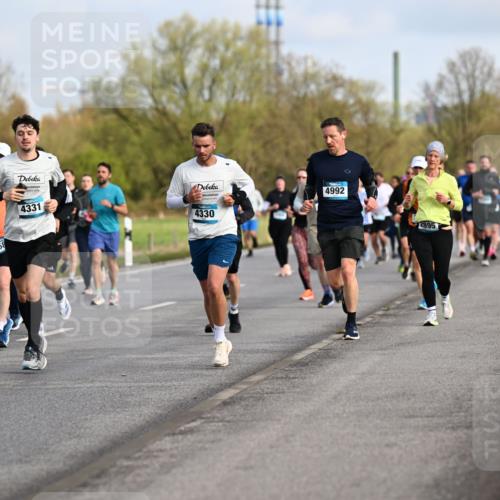 12.04.2026 - 45. Internationalen Wilhelmsburger Insellauf Dr. Thomas Lammeyer http://msf.ph/oto/9434148 12.04.2026 09:20:19 Laufen 4330, 4992, 336, 468, 4331, 2895 meine-sportfotos.de