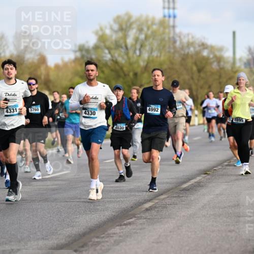 12.04.2026 - 45. Internationalen Wilhelmsburger Insellauf Dr. Thomas Lammeyer http://msf.ph/oto/9434154 12.04.2026 09:20:20 Laufen 4331, 3760, 4330, 4030, 4992, 82895 meine-sportfotos.de