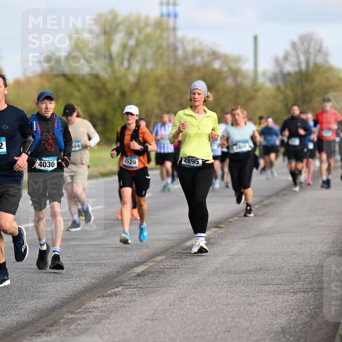 12.04.2026 - 45. Internationalen Wilhelmsburger Insellauf Dr. Thomas Lammeyer http://msf.ph/oto/9434166 12.04.2026 09:20:22 Laufen 4992, 2529, 4030, 2895 meine-sportfotos.de