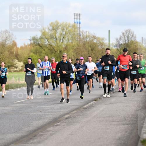 12.04.2026 - 45. Internationalen Wilhelmsburger Insellauf Dr. Thomas Lammeyer http://msf.ph/oto/9434190 12.04.2026 09:20:27 Laufen 3918, 2618, 3468, 2958, 2263, 2262, 2, 5557, 3513, 4739, 16 meine-sportfotos.de