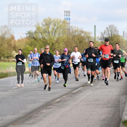 12.04.2026 - 45. Internationalen Wilhelmsburger Insellauf Dr. Thomas Lammeyer http://msf.ph/oto/9434195 12.04.2026 09:20:27 Laufen 2618, 3468, 2958, 3513, 2262, 2263, 5557 meine-sportfotos.de