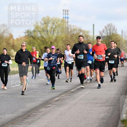 12.04.2026 - 45. Internationalen Wilhelmsburger Insellauf Dr. Thomas Lammeyer http://msf.ph/oto/9434201 12.04.2026 09:20:28 Laufen 3513, 3468, 2618, 2262, 2263, 5557, 4703 meine-sportfotos.de