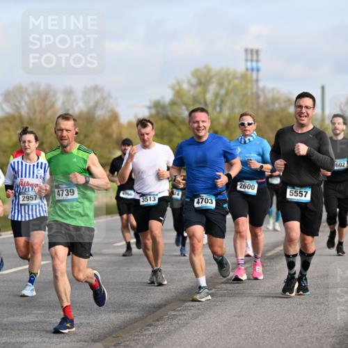 12.04.2026 - 45. Internationalen Wilhelmsburger Insellauf Dr. Thomas Lammeyer http://msf.ph/oto/9434236 12.04.2026 09:20:34 Laufen 3, 2600, 4739, 4950, 2957, 3513, 4703, 5557, 602 meine-sportfotos.de
