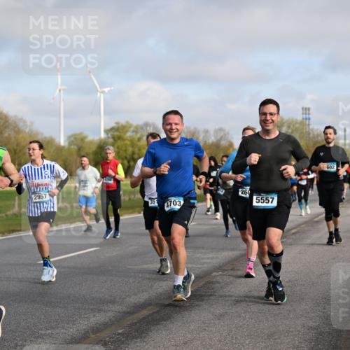 12.04.2026 - 45. Internationalen Wilhelmsburger Insellauf Dr. Thomas Lammeyer http://msf.ph/oto/9434251 12.04.2026 09:20:36 Laufen 4739, 2957, 498, 260, 351, 4703, 5557, 602 meine-sportfotos.de