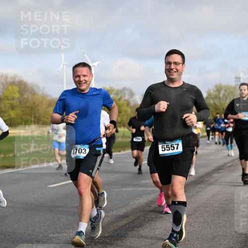 12.04.2026 - 45. Internationalen Wilhelmsburger Insellauf Dr. Thomas Lammeyer http://msf.ph/oto/9434256 12.04.2026 09:20:37 Laufen 2957, 4703, 5557, 02 meine-sportfotos.de