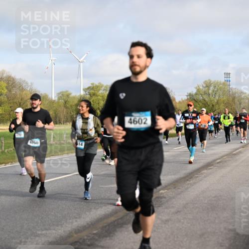 12.04.2026 - 45. Internationalen Wilhelmsburger Insellauf Dr. Thomas Lammeyer http://msf.ph/oto/9434267 12.04.2026 09:20:39 Laufen 2701, 4750, 14, 4602, 5775 meine-sportfotos.de