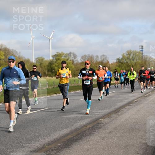 12.04.2026 - 45. Internationalen Wilhelmsburger Insellauf Dr. Thomas Lammeyer http://msf.ph/oto/9434278 12.04.2026 09:20:42 Laufen 3624, 19, 5775, 2530 meine-sportfotos.de
