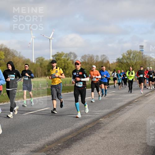 12.04.2026 - 45. Internationalen Wilhelmsburger Insellauf Dr. Thomas Lammeyer http://msf.ph/oto/9434281 12.04.2026 09:20:42 Laufen 5309, 3624, 341, 5775, 2530 meine-sportfotos.de