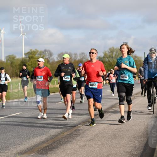12.04.2026 - 45. Internationalen Wilhelmsburger Insellauf Dr. Thomas Lammeyer http://msf.ph/oto/9434315 12.04.2026 09:20:51 Laufen 5508, 5406, 4768, 4865, 4866 meine-sportfotos.de
