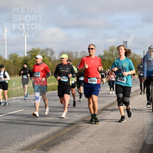 12.04.2026 - 45. Internationalen Wilhelmsburger Insellauf Dr. Thomas Lammeyer http://msf.ph/oto/9434316 12.04.2026 09:20:51 Laufen 220, 3635, 5508, 5406, 4768, 4865, 4866 meine-sportfotos.de