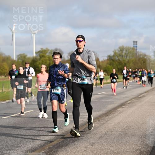 12.04.2026 - 45. Internationalen Wilhelmsburger Insellauf Dr. Thomas Lammeyer http://msf.ph/oto/9434342 12.04.2026 09:20:56 Laufen 3049, 2655, 2231, 3565 meine-sportfotos.de