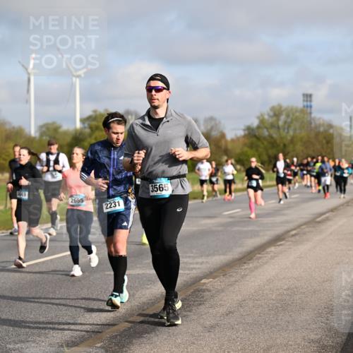 12.04.2026 - 45. Internationalen Wilhelmsburger Insellauf Dr. Thomas Lammeyer http://msf.ph/oto/9434344 12.04.2026 09:20:56 Laufen 49, 3565, 2655, 2231 meine-sportfotos.de