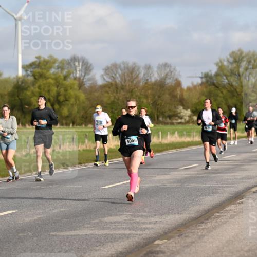 12.04.2026 - 45. Internationalen Wilhelmsburger Insellauf Dr. Thomas Lammeyer http://msf.ph/oto/9434356 12.04.2026 09:20:59 Laufen 2133, 4056, 4825 meine-sportfotos.de