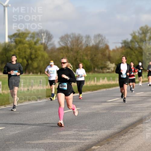 12.04.2026 - 45. Internationalen Wilhelmsburger Insellauf Dr. Thomas Lammeyer http://msf.ph/oto/9434359 12.04.2026 09:21:00 Laufen 822, 2133, 4056, 4825 meine-sportfotos.de