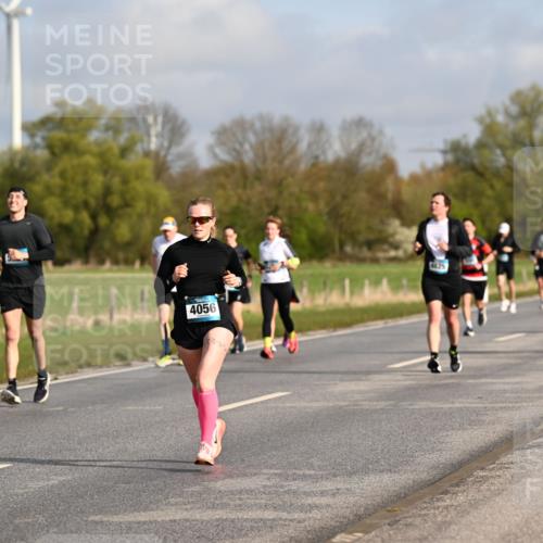12.04.2026 - 45. Internationalen Wilhelmsburger Insellauf Dr. Thomas Lammeyer http://msf.ph/oto/9434361 12.04.2026 09:21:00 Laufen 2935, 4056 meine-sportfotos.de