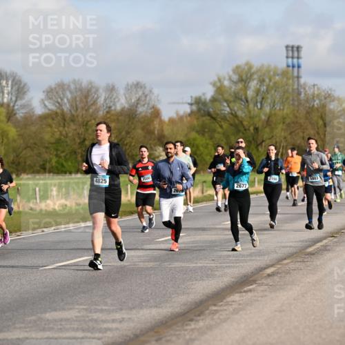 12.04.2026 - 45. Internationalen Wilhelmsburger Insellauf Dr. Thomas Lammeyer http://msf.ph/oto/9434375 12.04.2026 09:21:03 Laufen 33, 140, 3291, 4825, 3500, 2198, 5803, 2677, 2676 meine-sportfotos.de