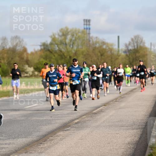 12.04.2026 - 45. Internationalen Wilhelmsburger Insellauf Dr. Thomas Lammeyer http://msf.ph/oto/9434415 12.04.2026 09:21:09 Laufen 2198, 5046, 503 meine-sportfotos.de