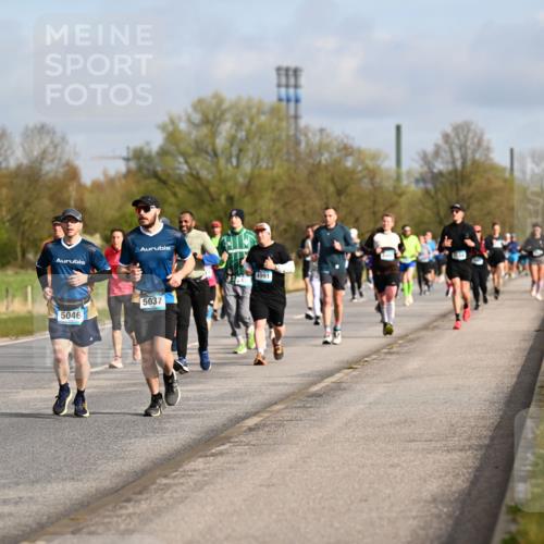 12.04.2026 - 45. Internationalen Wilhelmsburger Insellauf Dr. Thomas Lammeyer http://msf.ph/oto/9434427 12.04.2026 09:21:11 Laufen 2784, 5046, 5037, 243, 4991 meine-sportfotos.de