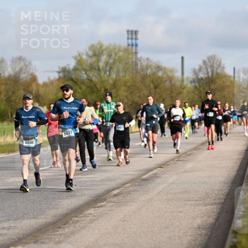 12.04.2026 - 45. Internationalen Wilhelmsburger Insellauf Dr. Thomas Lammeyer http://msf.ph/oto/9434428 12.04.2026 09:21:11 Laufen 5046, 5037, 4991 meine-sportfotos.de