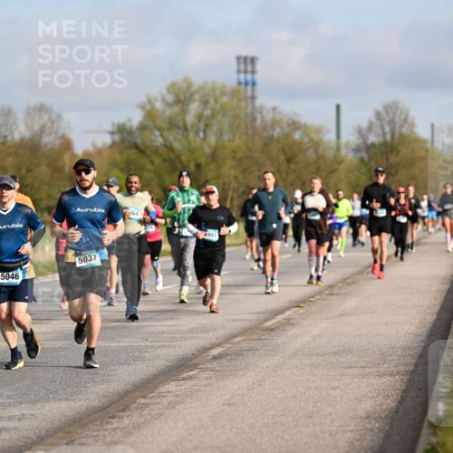 12.04.2026 - 45. Internationalen Wilhelmsburger Insellauf Dr. Thomas Lammeyer http://msf.ph/oto/9434433 12.04.2026 09:21:12 Laufen 5046, 5037, 964, 4991 meine-sportfotos.de