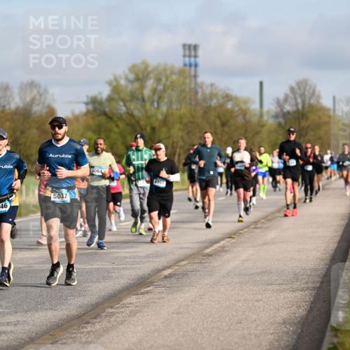 12.04.2026 - 45. Internationalen Wilhelmsburger Insellauf Dr. Thomas Lammeyer http://msf.ph/oto/9434434 12.04.2026 09:21:12 Laufen 5046, 5037, 3064, 4991 meine-sportfotos.de