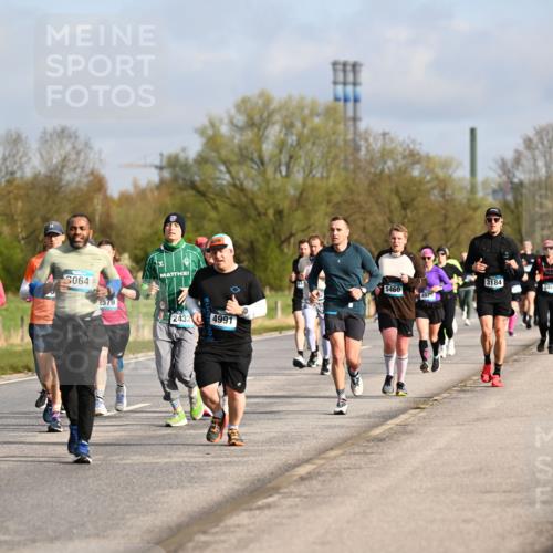 12.04.2026 - 45. Internationalen Wilhelmsburger Insellauf Dr. Thomas Lammeyer http://msf.ph/oto/9434440 12.04.2026 09:21:14 Laufen 5037, 064, 2579, 42432, 4991, 5460, 4929, 3184 meine-sportfotos.de